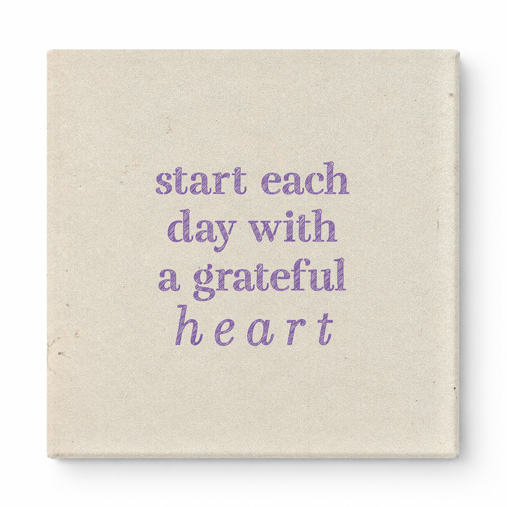 Start Each Day with a Grateful Heart — Distressed Chalkboard