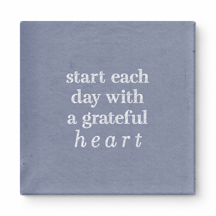 Start Each Day with a Grateful Heart — Distressed Chalkboard