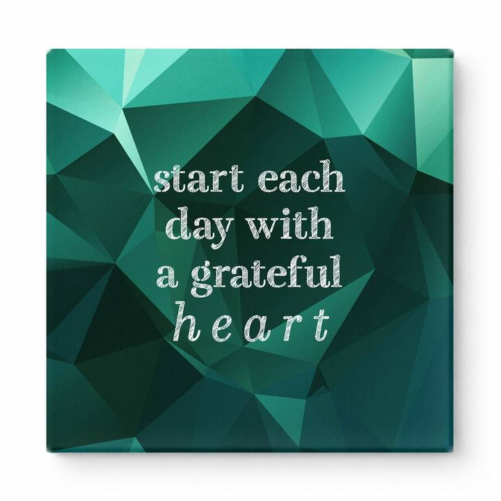 Start Each Day with a Grateful Heart — Distressed Chalkboard