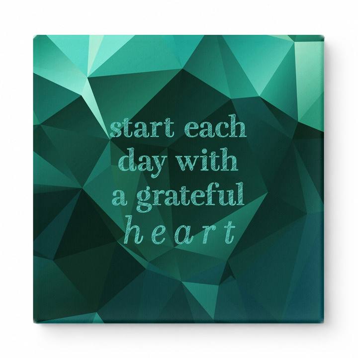 Start Each Day with a Grateful Heart — Distressed Chalkboard